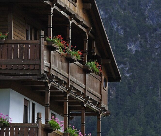 Отель Monaco Sport