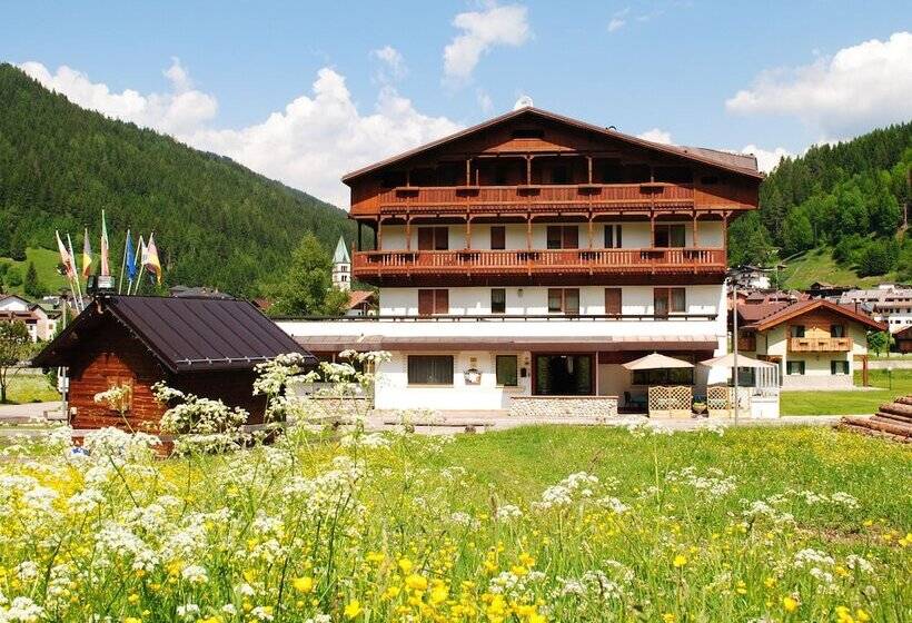 Отель Monaco Sport