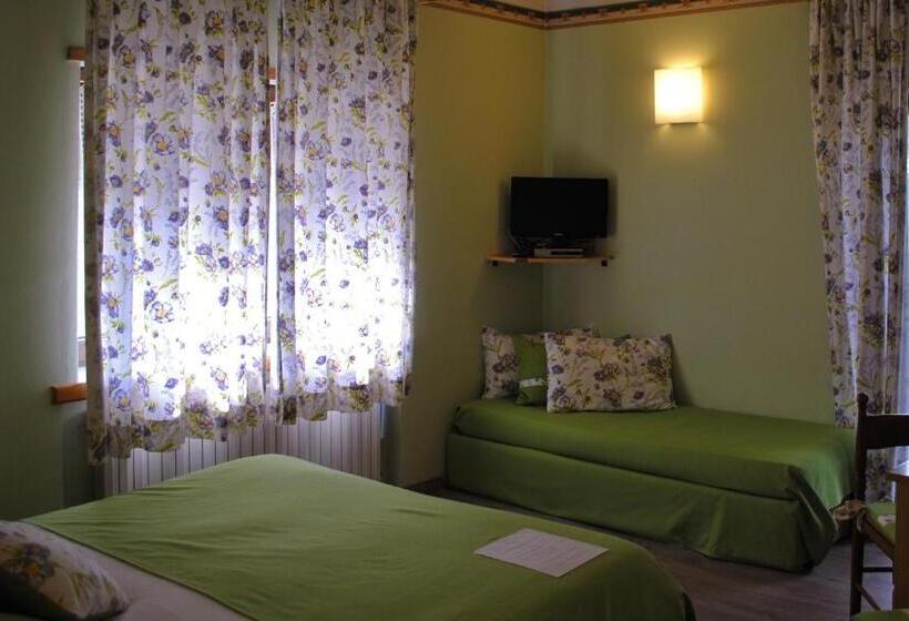 Отель Monaco Sport