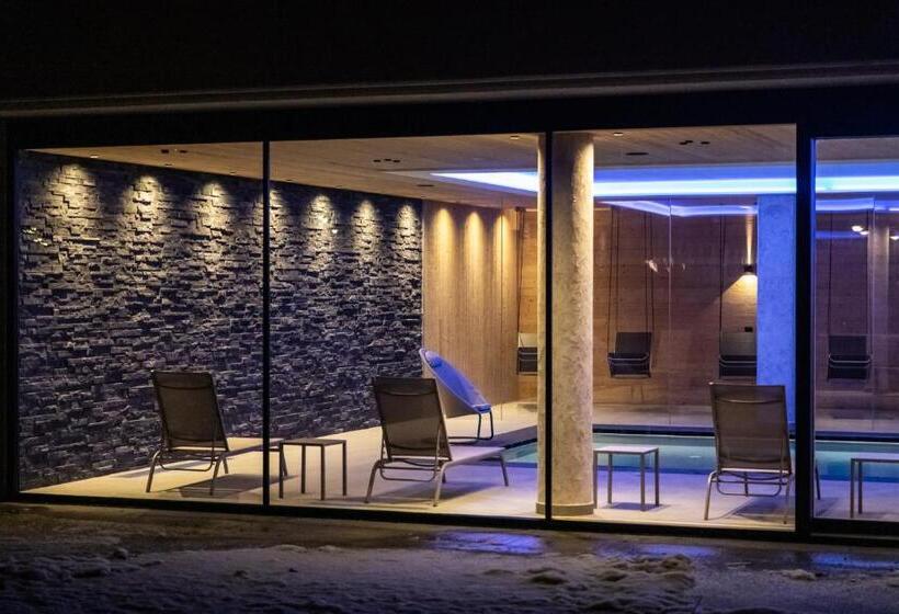 Отель Monaco Sport