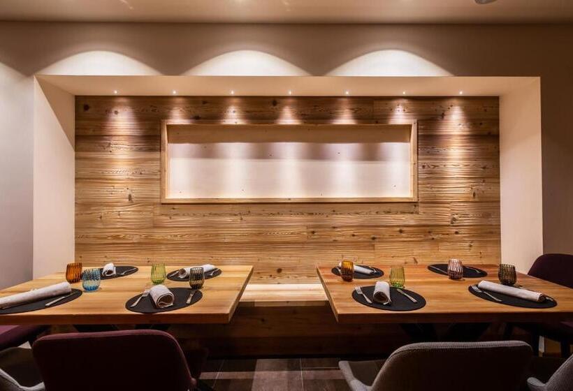 Отель Monaco Sport