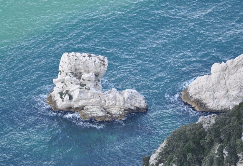 فندق Monteconero