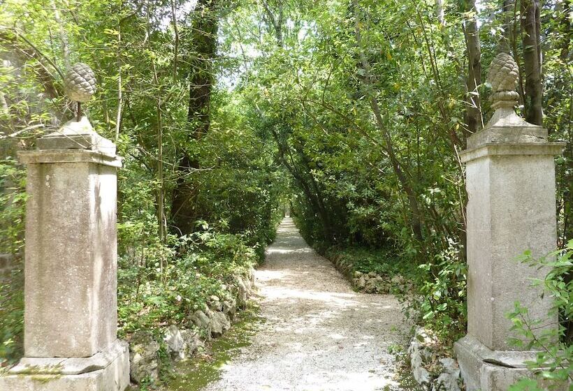 فندق Monteconero