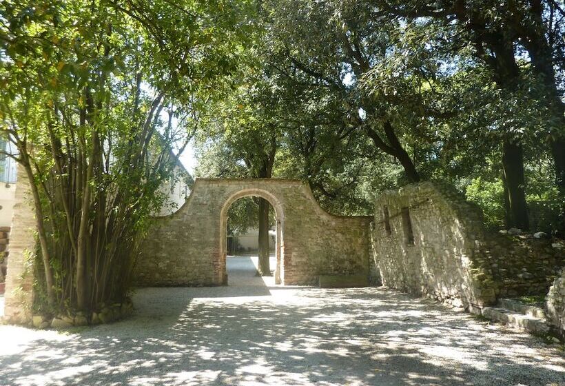 فندق Monteconero