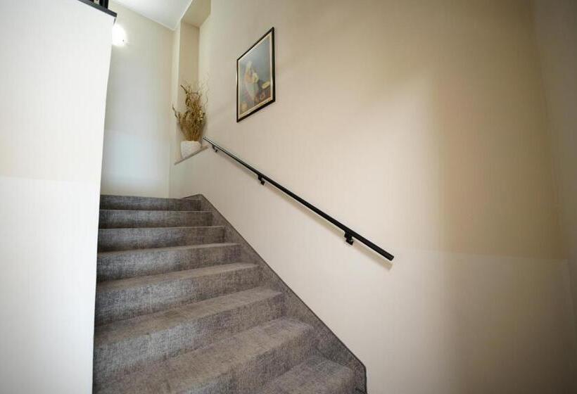 فندق Montevecchio