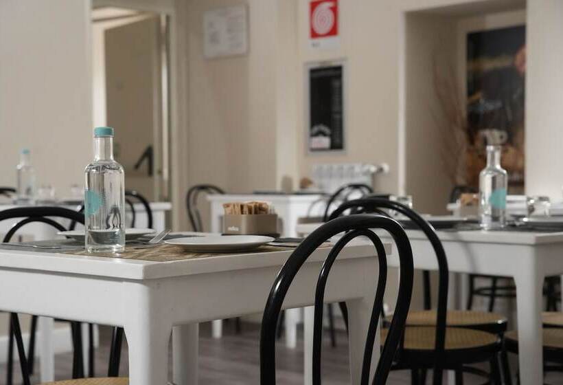 فندق Montevecchio