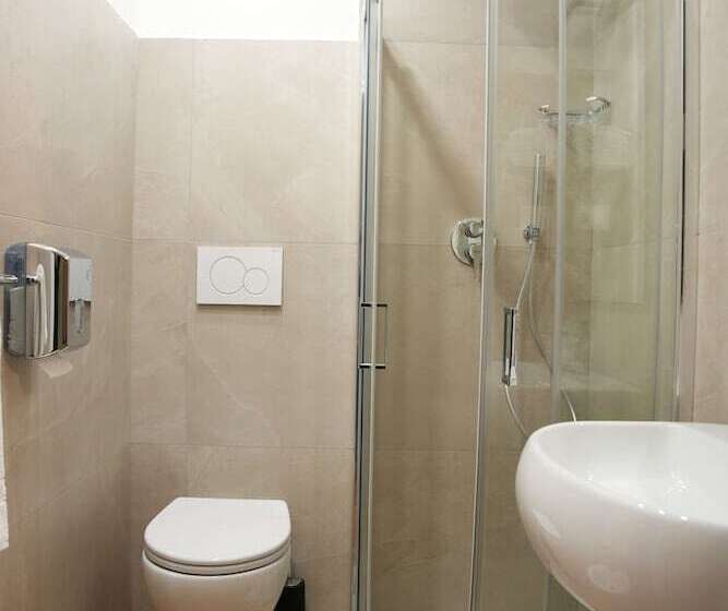 فندق Montevecchio