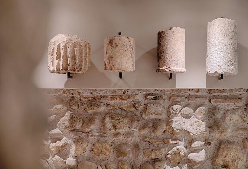 Отель NH Collection Palazzo Verona