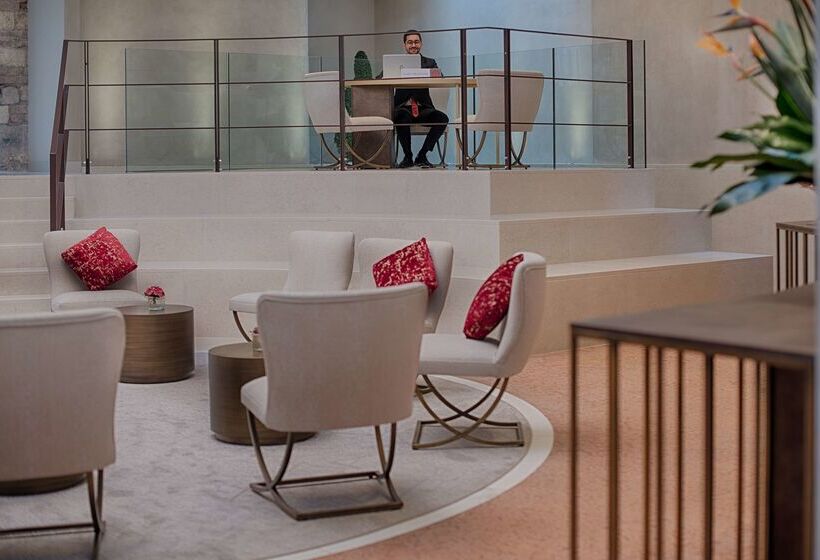 Отель NH Collection Palazzo Verona