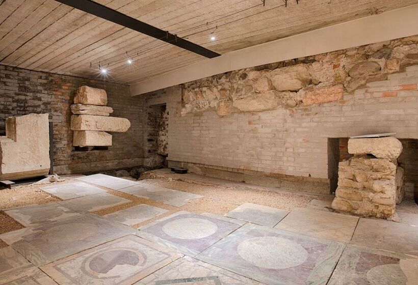 Отель NH Collection Palazzo Verona