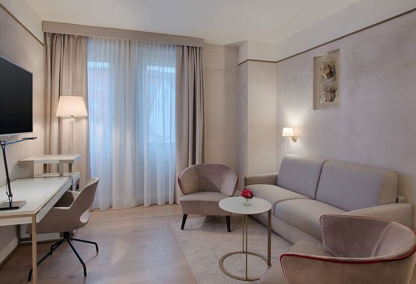 Отель NH Collection Palazzo Verona