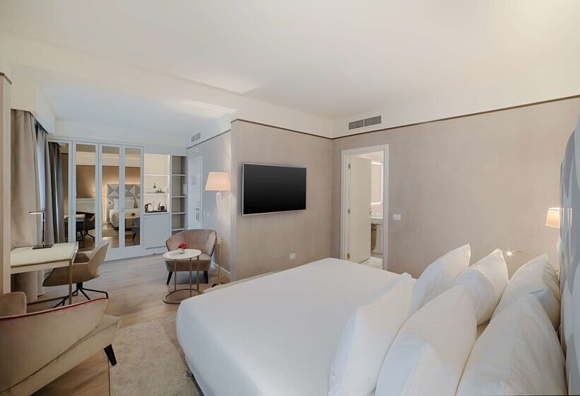 Отель NH Collection Palazzo Verona