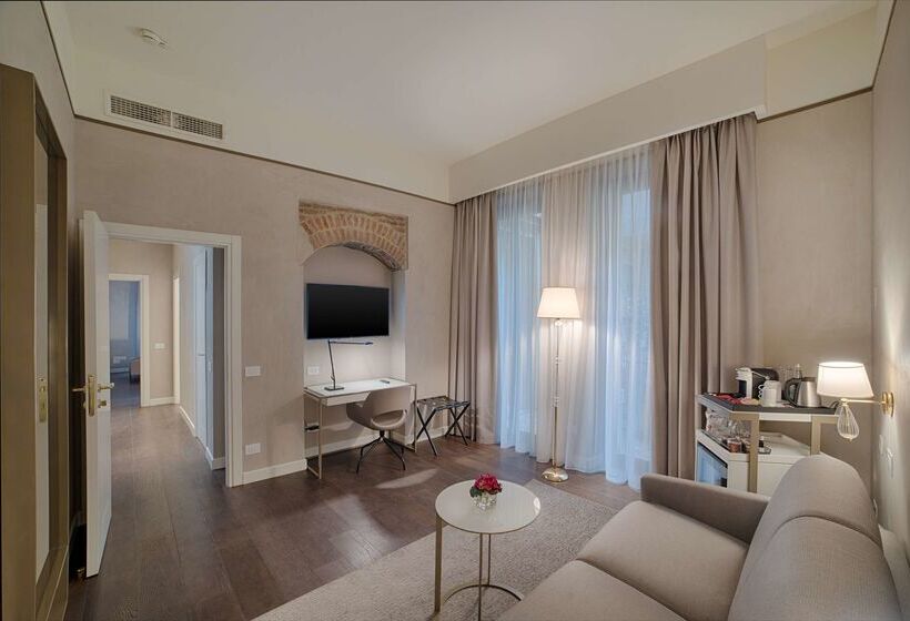 Отель NH Collection Palazzo Verona