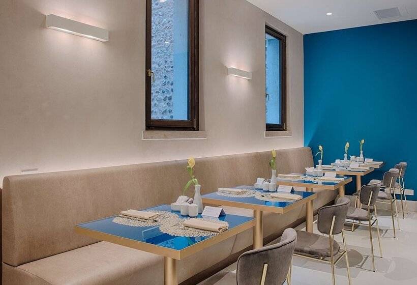 Отель NH Collection Palazzo Verona