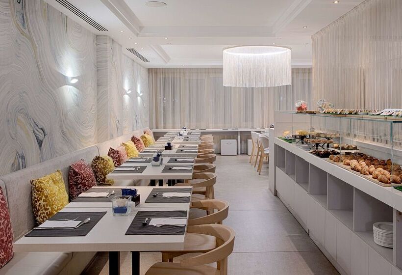 فندق NH Torino Centro