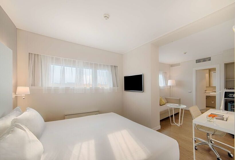 فندق NH Torino Centro