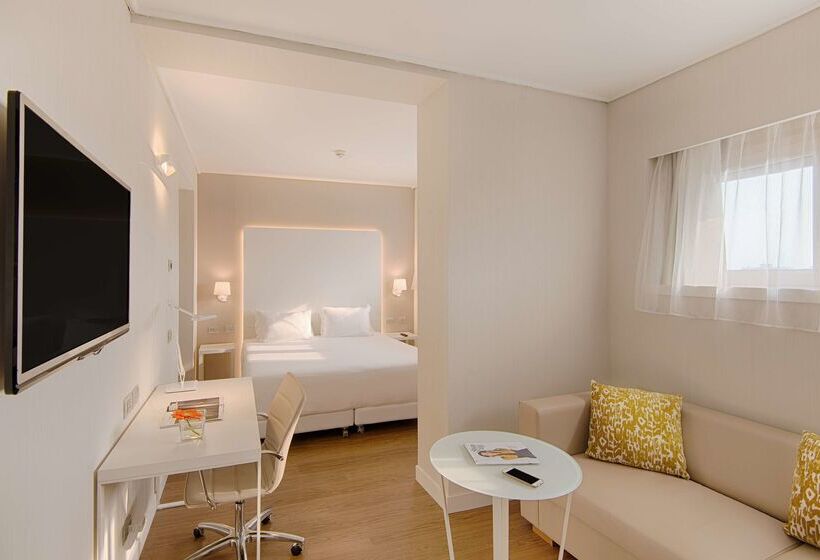 فندق NH Torino Centro