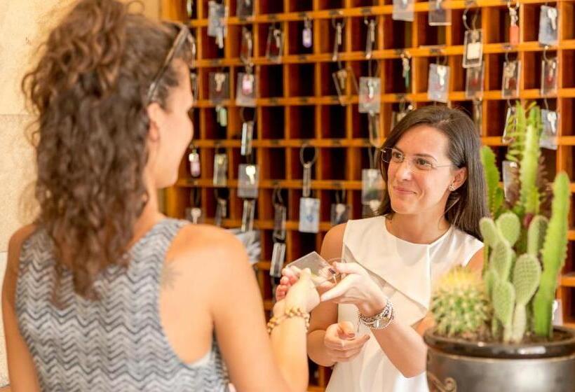 בית מלון כפרי Perla Del Golfo Resort