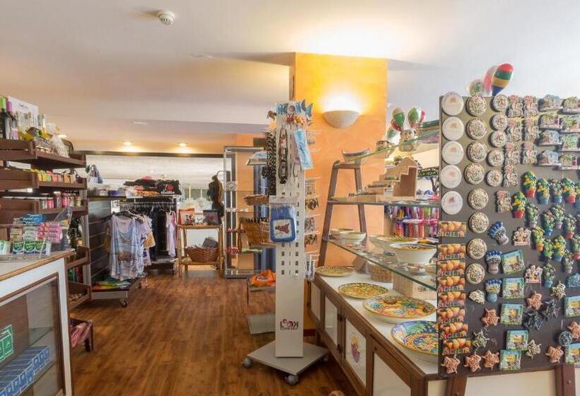 בית מלון כפרי Perla Del Golfo Resort