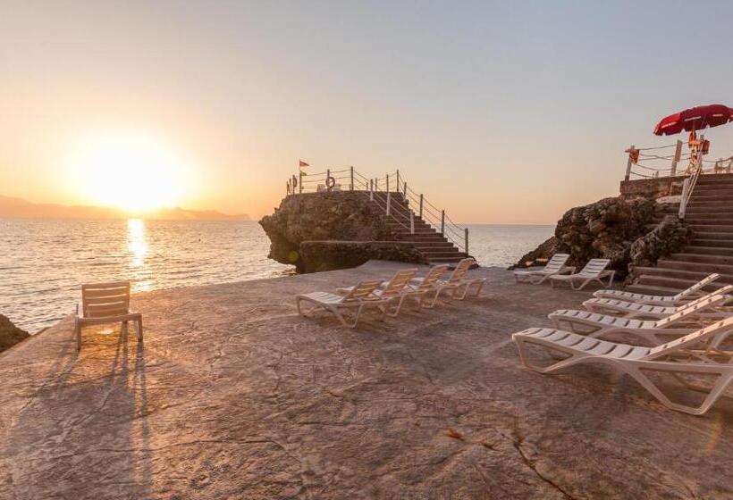 בית מלון כפרי Perla Del Golfo Resort