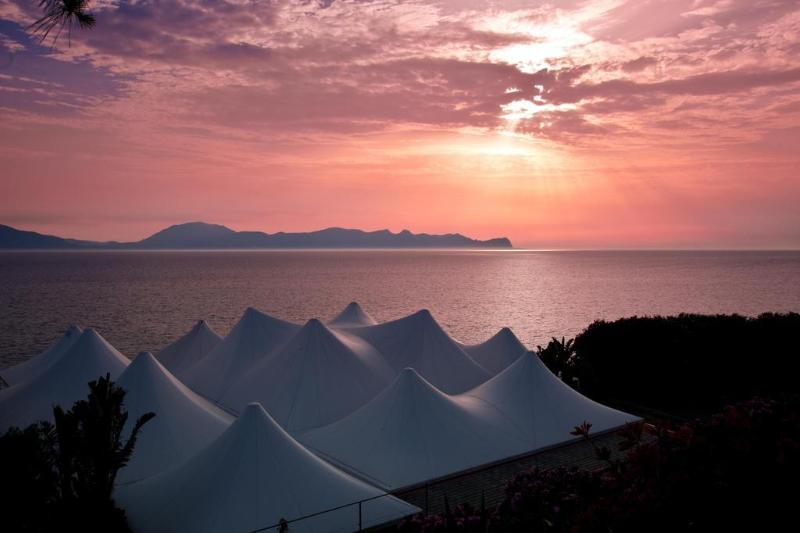 בית מלון כפרי Perla Del Golfo Resort