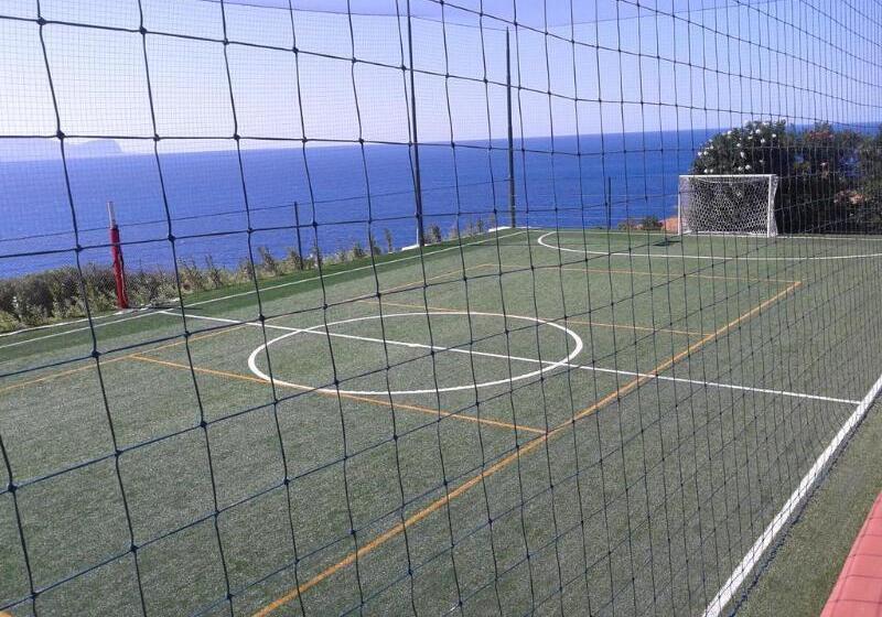 בית מלון כפרי Perla Del Golfo Resort