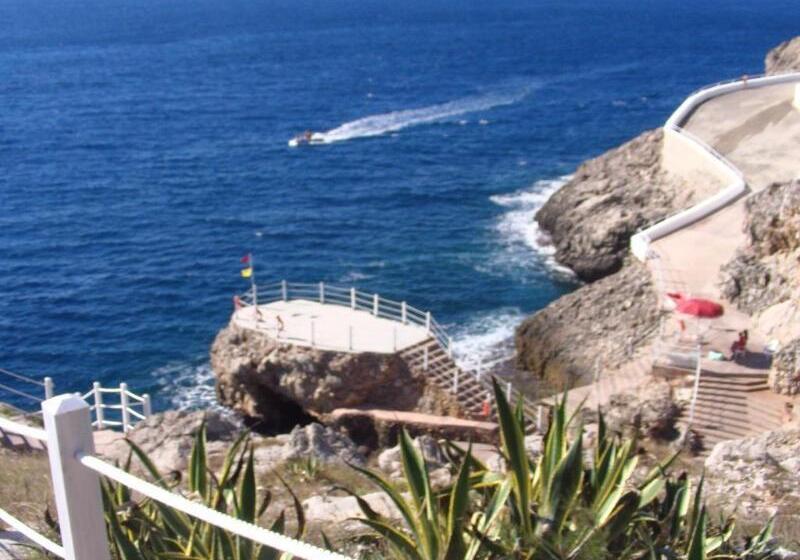 בית מלון כפרי Perla Del Golfo Resort