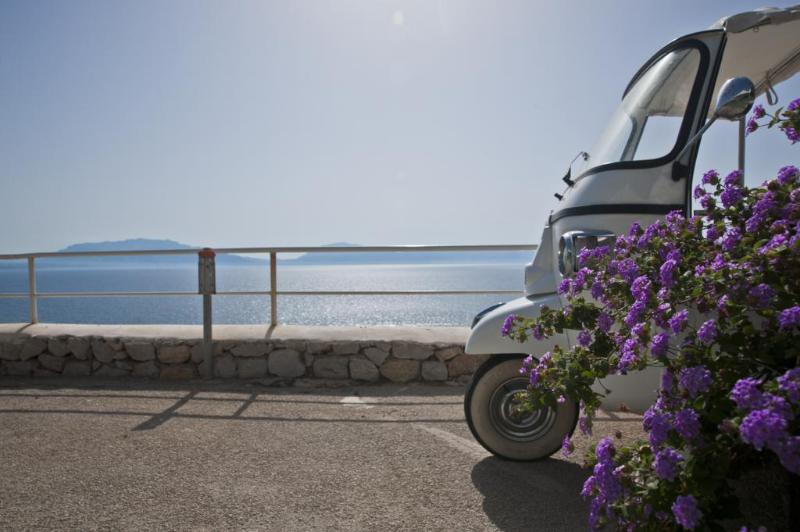 בית מלון כפרי Perla Del Golfo Resort