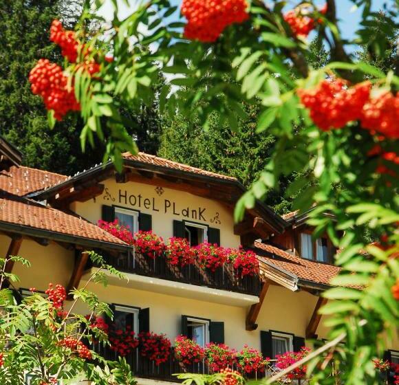 فندق Plank
