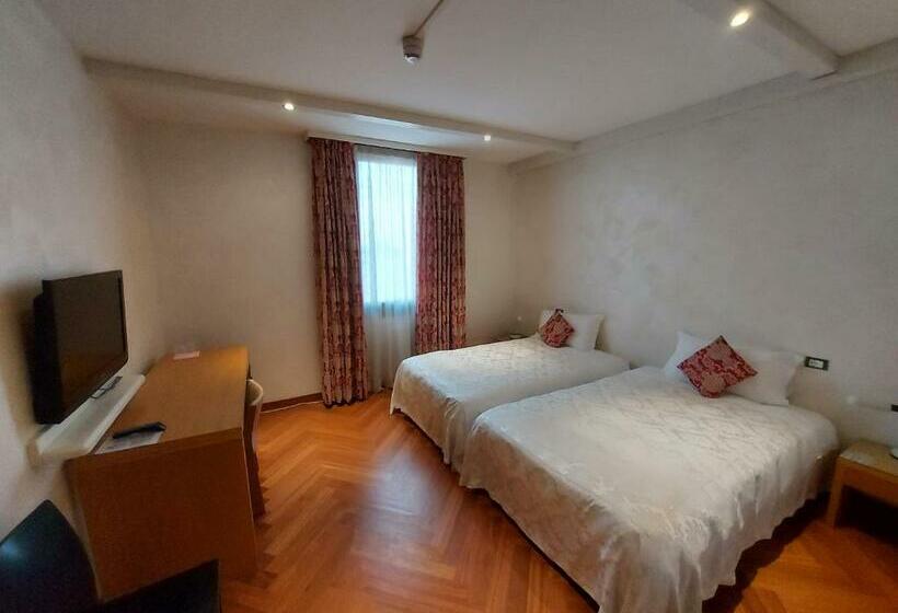 בית מלון כפרי Posta 77