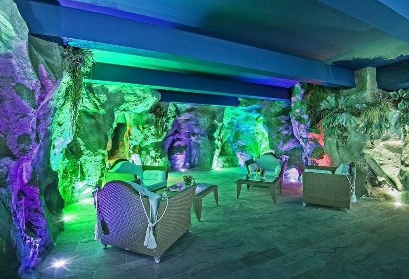 בית מלון כפרי Regina Palace