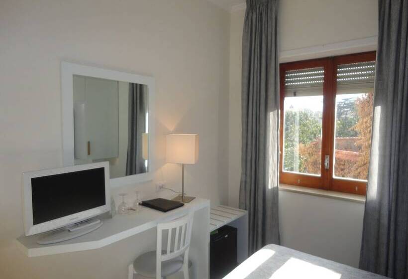 בית מלון כפרי Regina