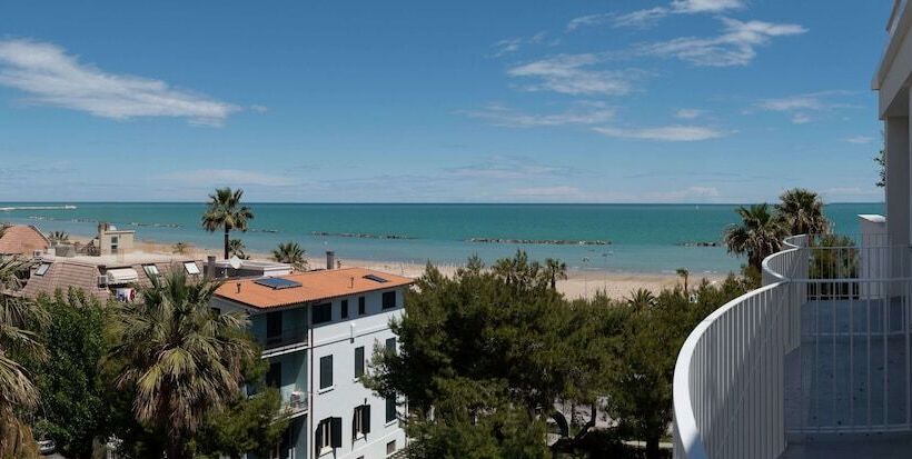Family Hotel Relax