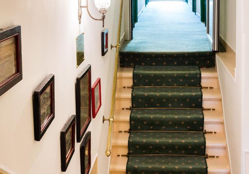 فندق Residenza D'epoca Albergo Quattro Fontane