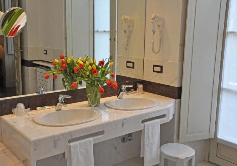 فندق Roma E Rocca Cavour