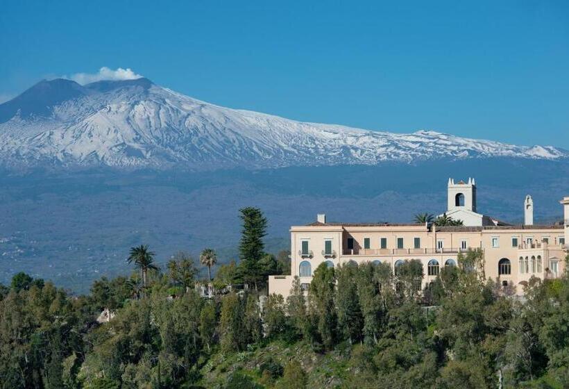 هتل San Domenico Palace, Taormina, A Four Seasons