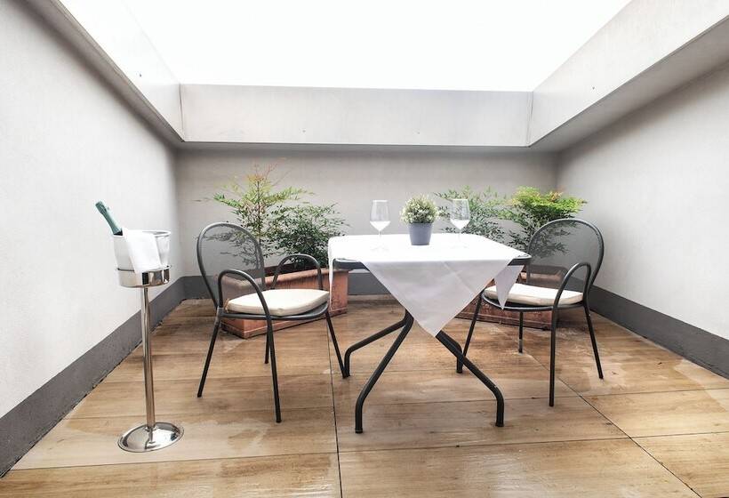 Отель Santa Barbara