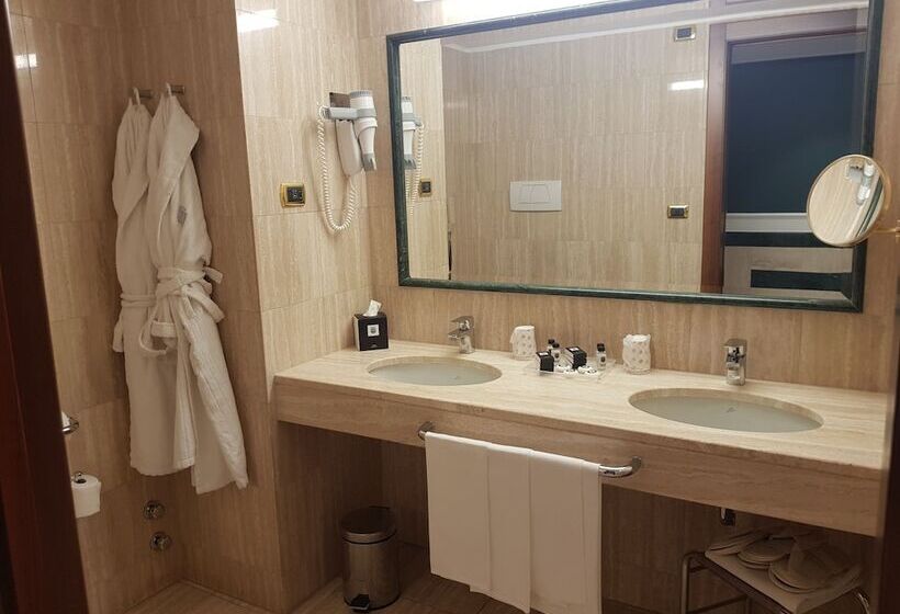 Отель Santa Barbara