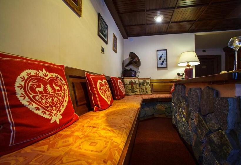 ホテル Savoy Sestriere