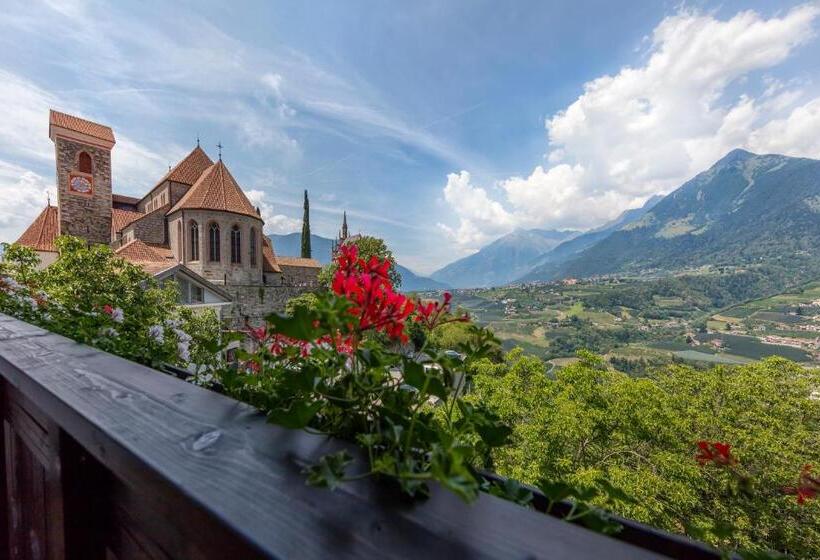 Отель Schlosswirt