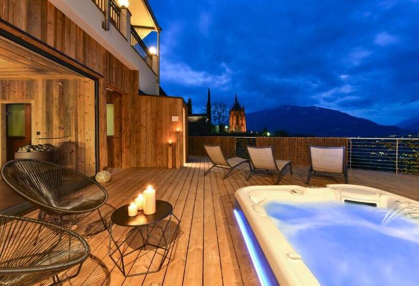 Отель Schlosswirt