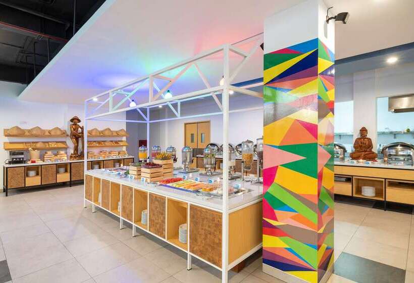 Отель Kuta Beach Club