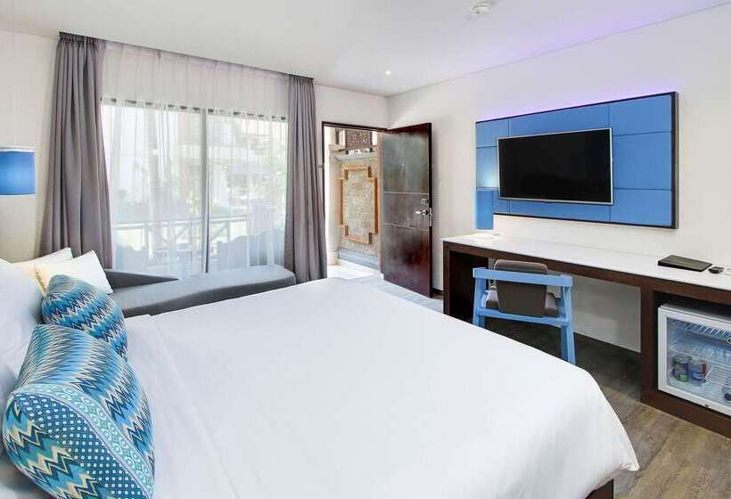 Отель Kuta Beach Club