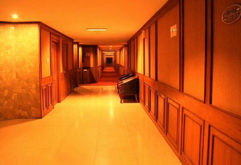 Sulthan Hotel International