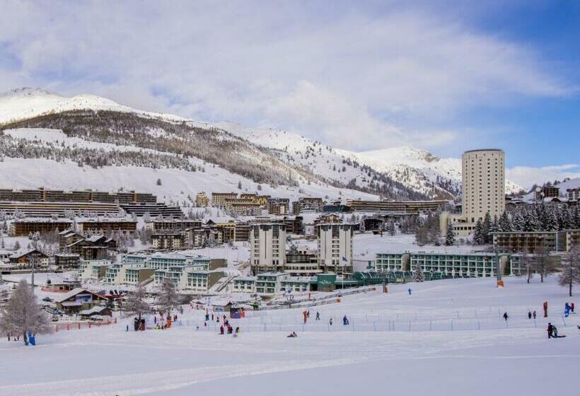 فندق Th Sestriere   Villaggio Olimpico