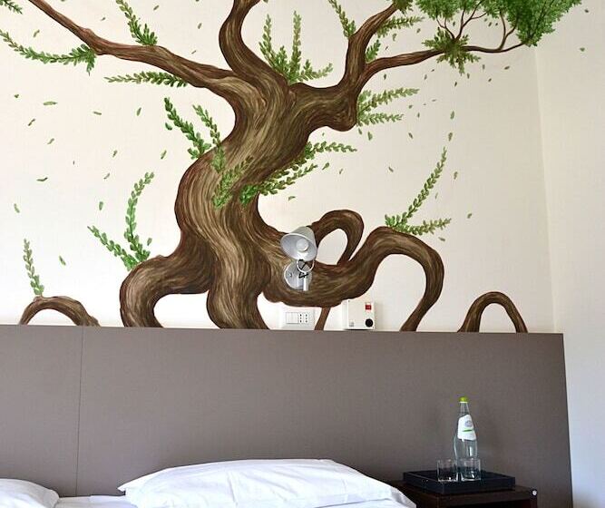 Lh Hotel Arca Street Art