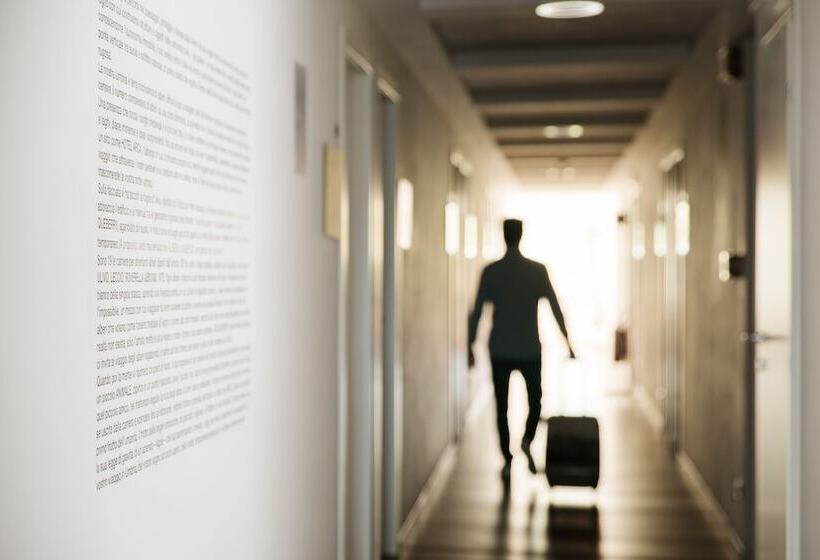 Lh Hotel Arca Street Art