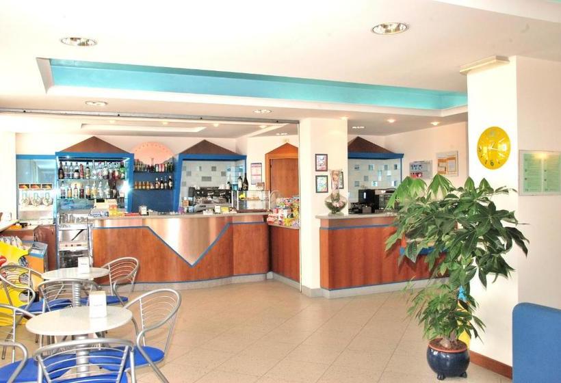 酒店 Tourist Residence