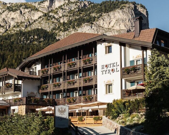 هتل Tyrol