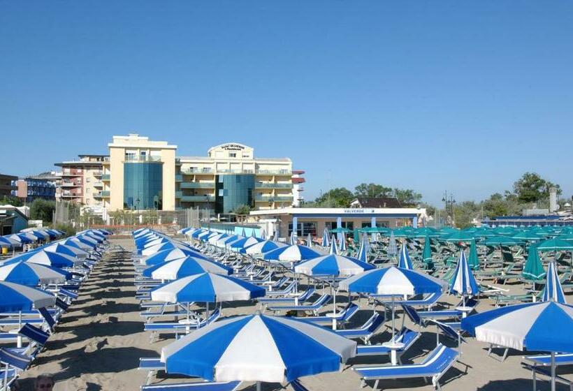 Отель Valverde & Residenza